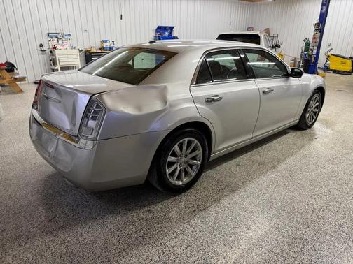 2012 Chrysler 300 Limited