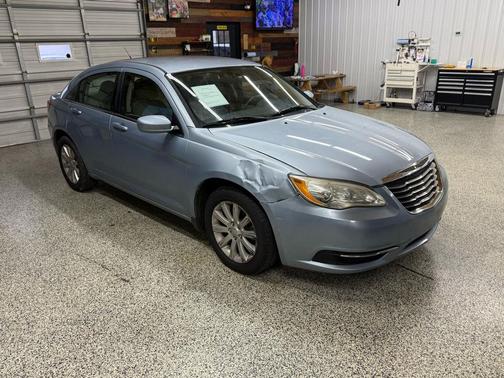 2013 Chrysler 200 Touring