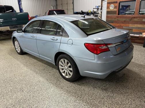 2013 Chrysler 200 Touring