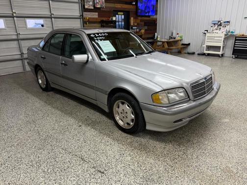 2000 Mercedes-Benz C-Class 4dr Sdn 2.8L