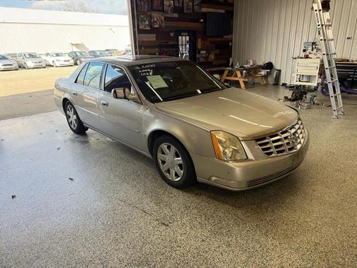 2006 Cadillac DTS Base