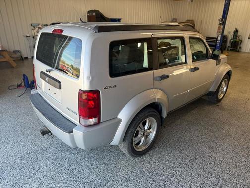 2009 Dodge Nitro SE