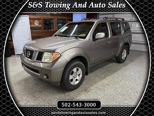 2005 Nissan Pathfinder SE