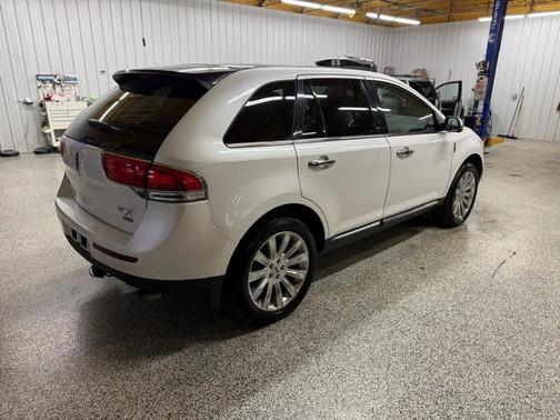 2013 Lincoln MKX Base