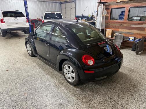 2007 Volkswagen New Beetle 2.5