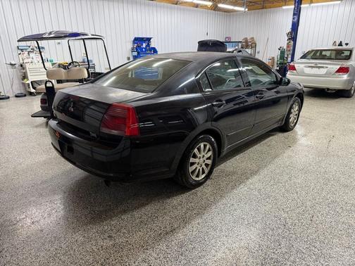 2006 Mitsubishi Galant Base