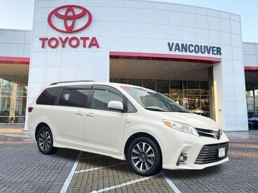 Blizzard Pearl 2019 Toyota Sienna XLE