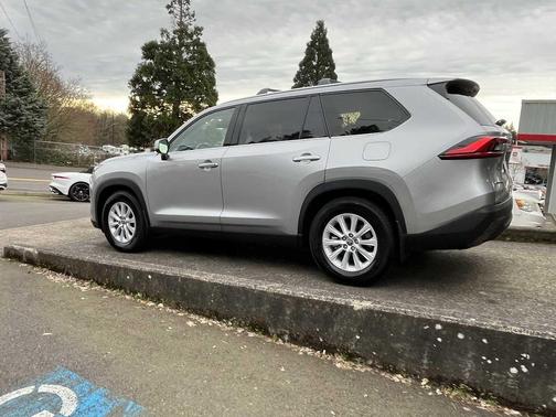 2024 Toyota Grand Highlander Hybrid XLE