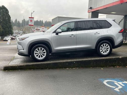 2024 Toyota Grand Highlander XLE