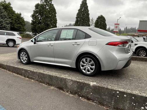Classic Silver Metallic 2025 Toyota Corolla LE