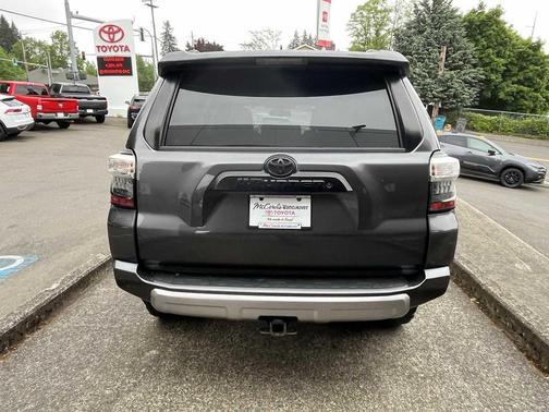 Magnetic Gray Metallic 2016 Toyota 4Runner Trail Premium