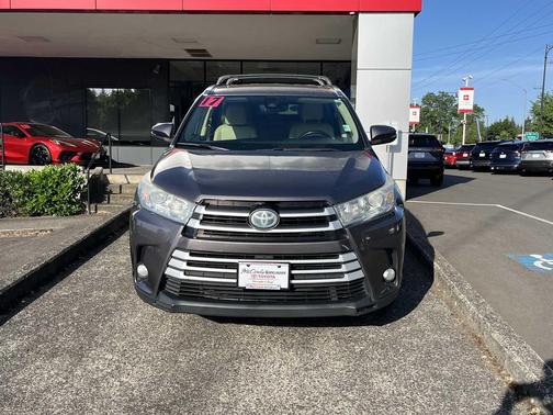 Predawn Gray Mica 2017 Toyota Highlander Hybrid XLE