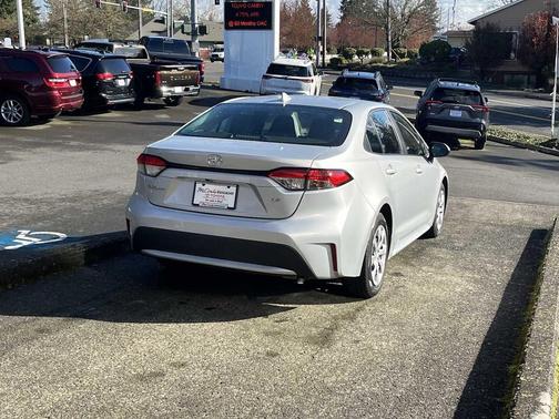 Classic Silver Metallic 2022 Toyota Corolla LE