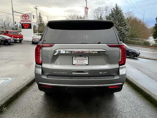 2024 GMC Yukon SLT