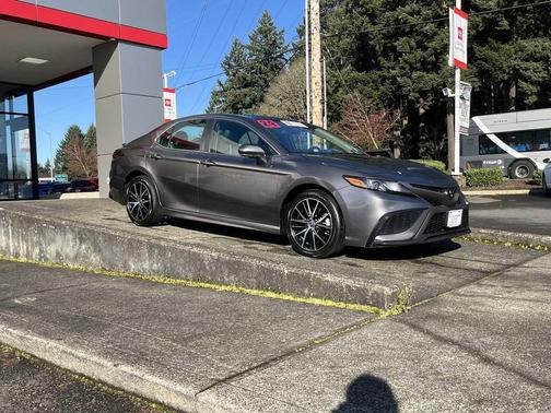 Predawn Gray Mica 2024 Toyota Camry SE