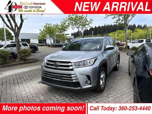 Celestial Silver Metallic 2019 Toyota Highlander Limited