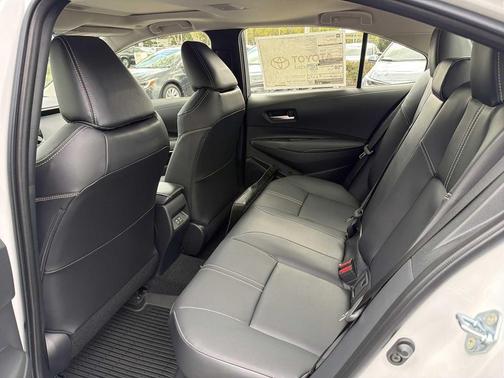 Ice Cap 2026 Toyota Corolla Hybrid XLE