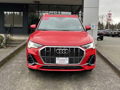 2025 Audi Q3 Premium 45 TFSI S line quattro Tiptronic