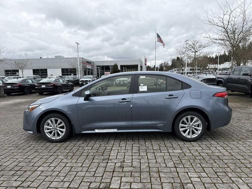 2026 Toyota Corolla Hybrid LE