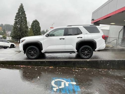 2025 Toyota 4Runner SR5