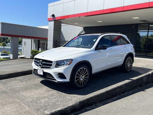 Polar White 2018 Mercedes-Benz GLC 300 Base