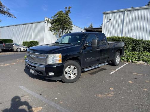 Black 2011 Chevrolet Silverado 1500 LT