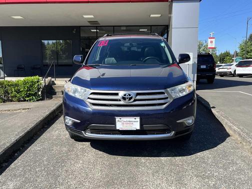Nautical Blue Metallic 2013 Toyota Highlander SE