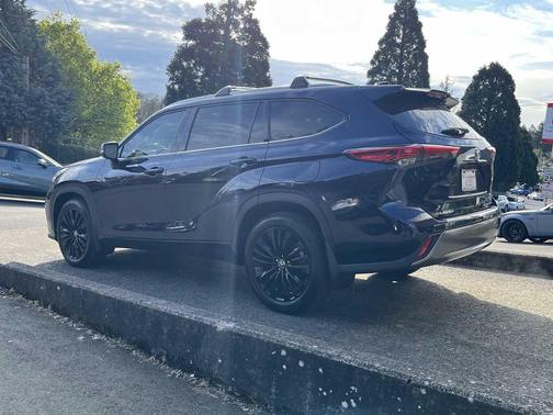 Blueprint 2022 Toyota Highlander Platinum