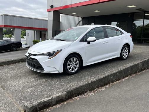 Ice Cap 2024 Toyota Corolla LE