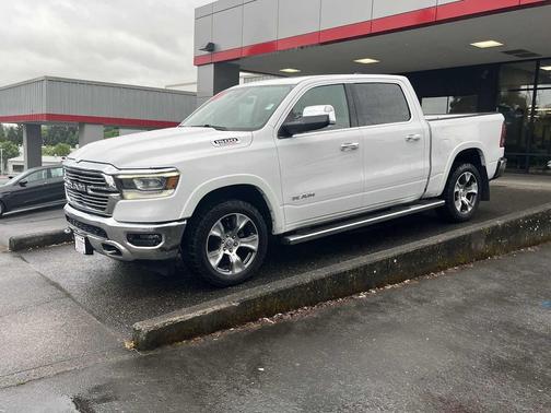 Bright White Clearcoat 2022 RAM 1500 Laramie