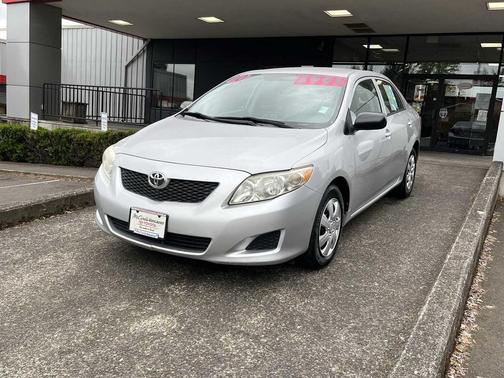 Classic Silver Metallic 2010 Toyota Corolla XLE