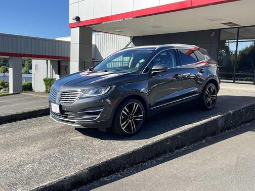 Magnetic Gray Metallic 2017 Lincoln MKC Reserve