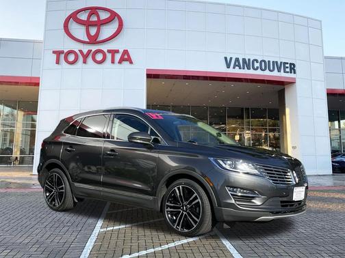 Magnetic Gray Metallic 2017 Lincoln MKC Reserve