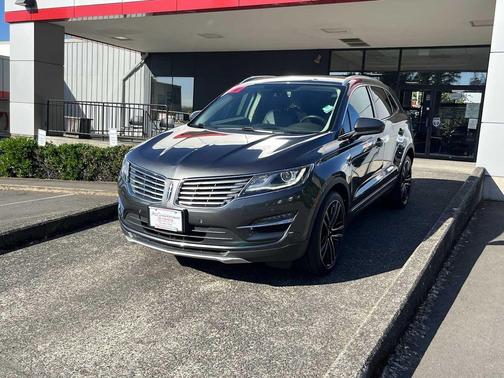 Magnetic Gray Metallic 2017 Lincoln MKC Reserve