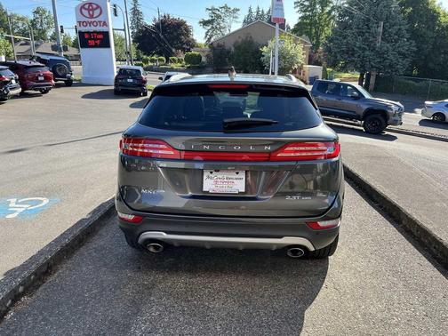 Magnetic Gray Metallic 2017 Lincoln MKC Reserve