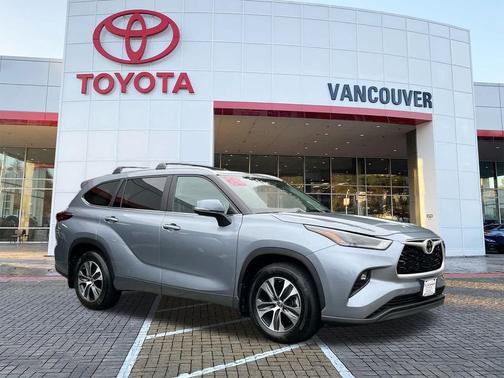 2024 Toyota Highlander XLE