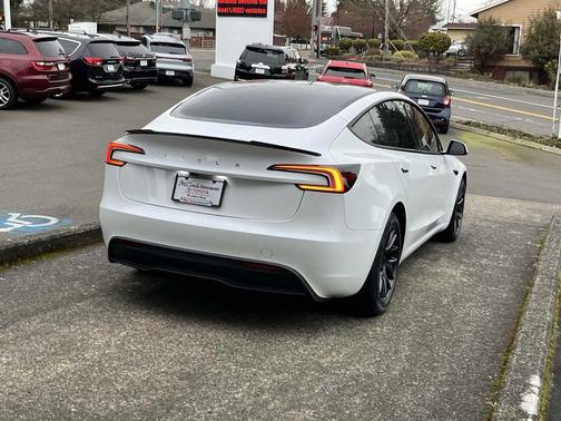 2025 Tesla Model 3 Long Range