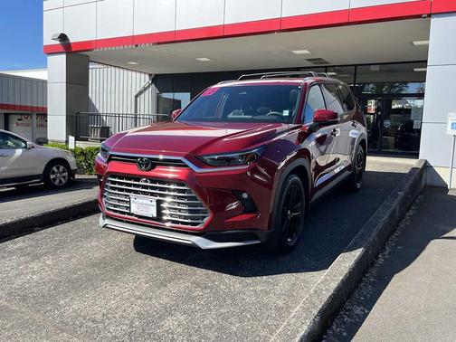 Ruby Flare Pearl 2026 Toyota Grand Highlander Hybrid Platinum MAX
