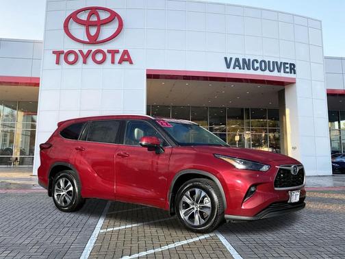 2022 Toyota Highlander Hybrid XLE