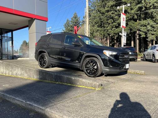 2020 GMC Terrain SLT