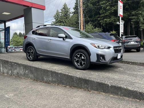 Ice Silver Metallic 2019 Subaru Crosstrek 2.0i Premium