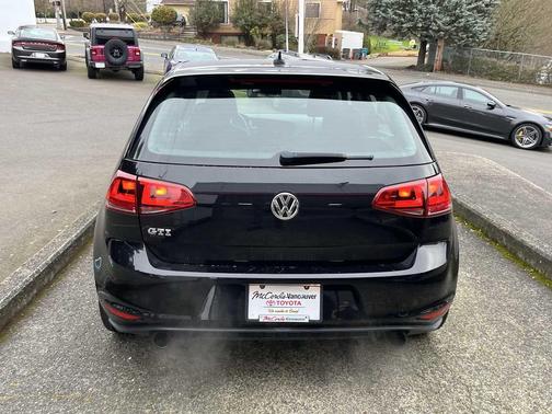 2015 Volkswagen Golf GTI 2.0T Autobahn 4-Door