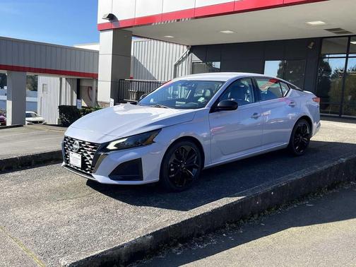 Gray Sky Pearl 2023 Nissan Altima SR FWD