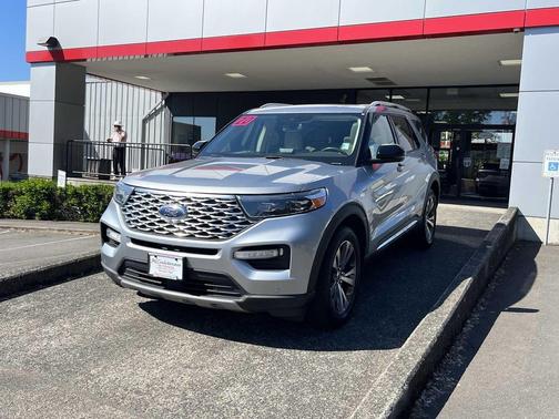 Iconic Silver Metallic 2020 Ford Explorer Platinum