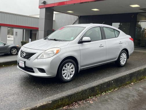 2012 Nissan Versa 1.6 S