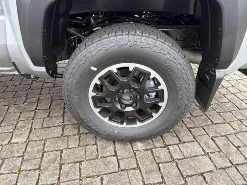 2026 Toyota Tacoma Hybrid TRD Off Road