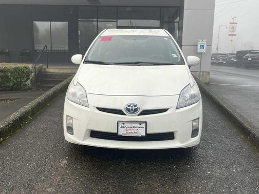 2010 Toyota Prius III
