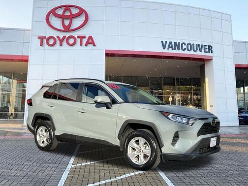 2020 Toyota RAV4 XLE