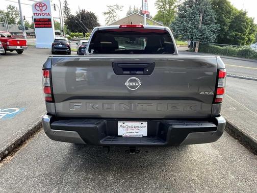 Gun Metallic 2025 Nissan Frontier SV