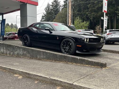 Pitch Black Clearcoat 2022 Dodge Challenger R/T Scat Pack